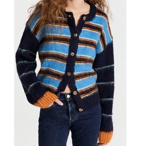 Stinks Goya- brand new, never worn. Size Medium